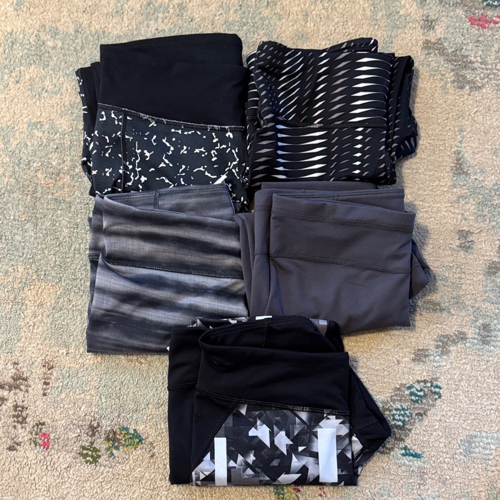 Under Armour Women's Black and Gray Leggings Set 5pair (below knee)
